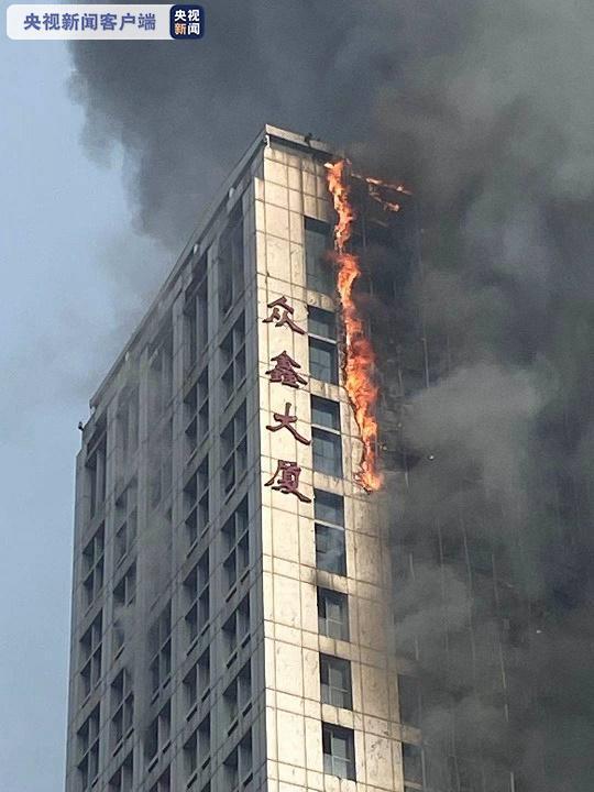 石家莊26層大廈發(fā)生火災(zāi)，無人員傷亡(圖2)